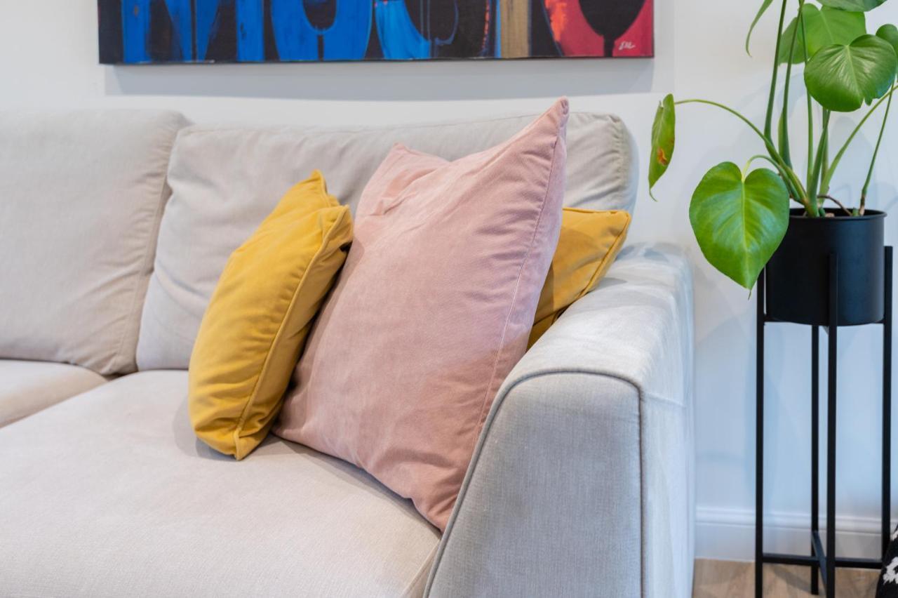 The Pinkish House - 4 Bed Home In The Town Centre Blairgowrie and Rattray Eksteriør billede