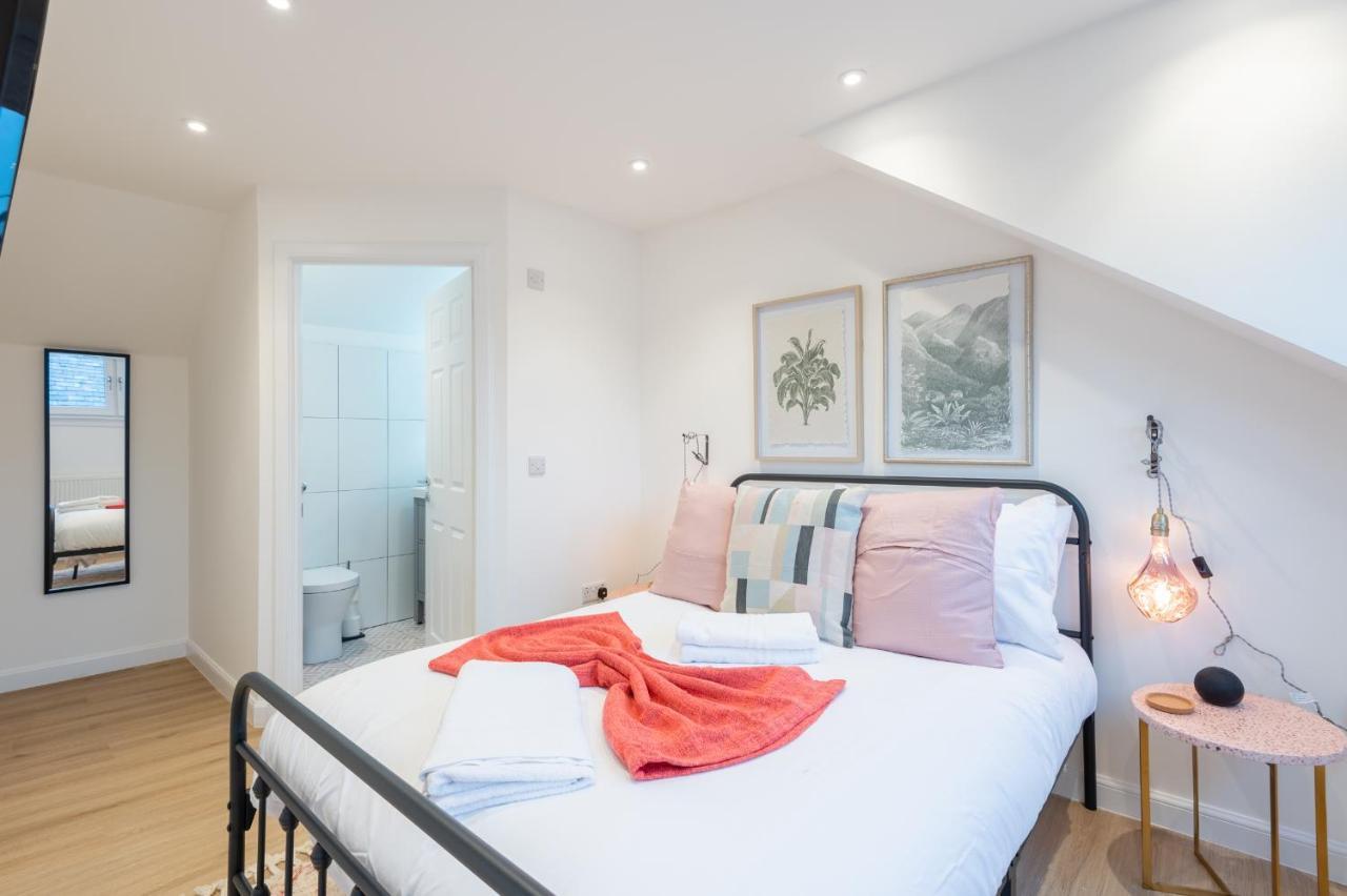 The Pinkish House - 4 Bed Home In The Town Centre Blairgowrie and Rattray Eksteriør billede